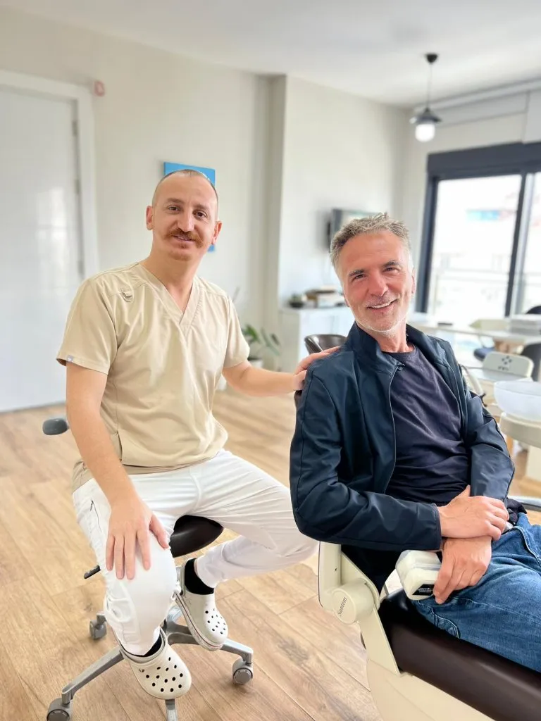 Patient with Dr. Yunusoğlu at the clinic